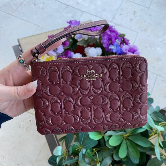 Coach Red Burgundy Leather & Glitter Embossed Logo Zippered Wristlet - Picture 16 of 16